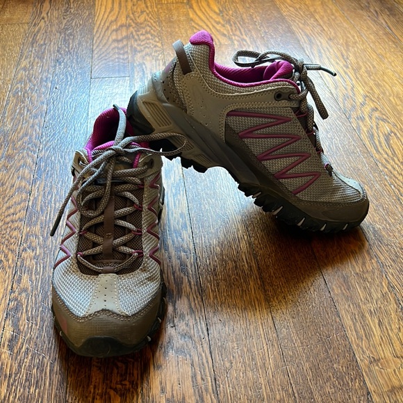 The North Face Ultra 110 GTX Hiking Shoe Size 6 - Picture 2 of 16